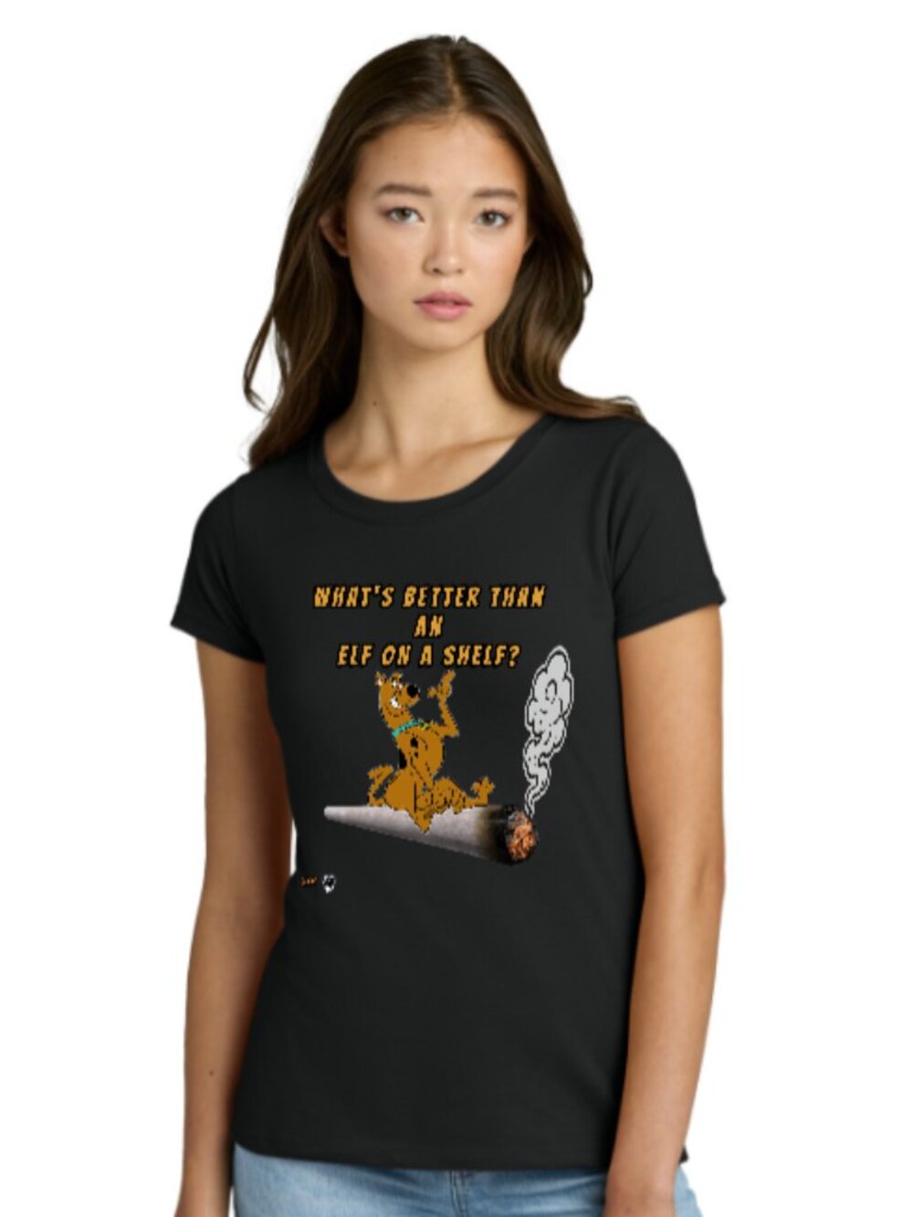 NWT. WOMENS SCOOBY GRAPHIC T-SHIRT